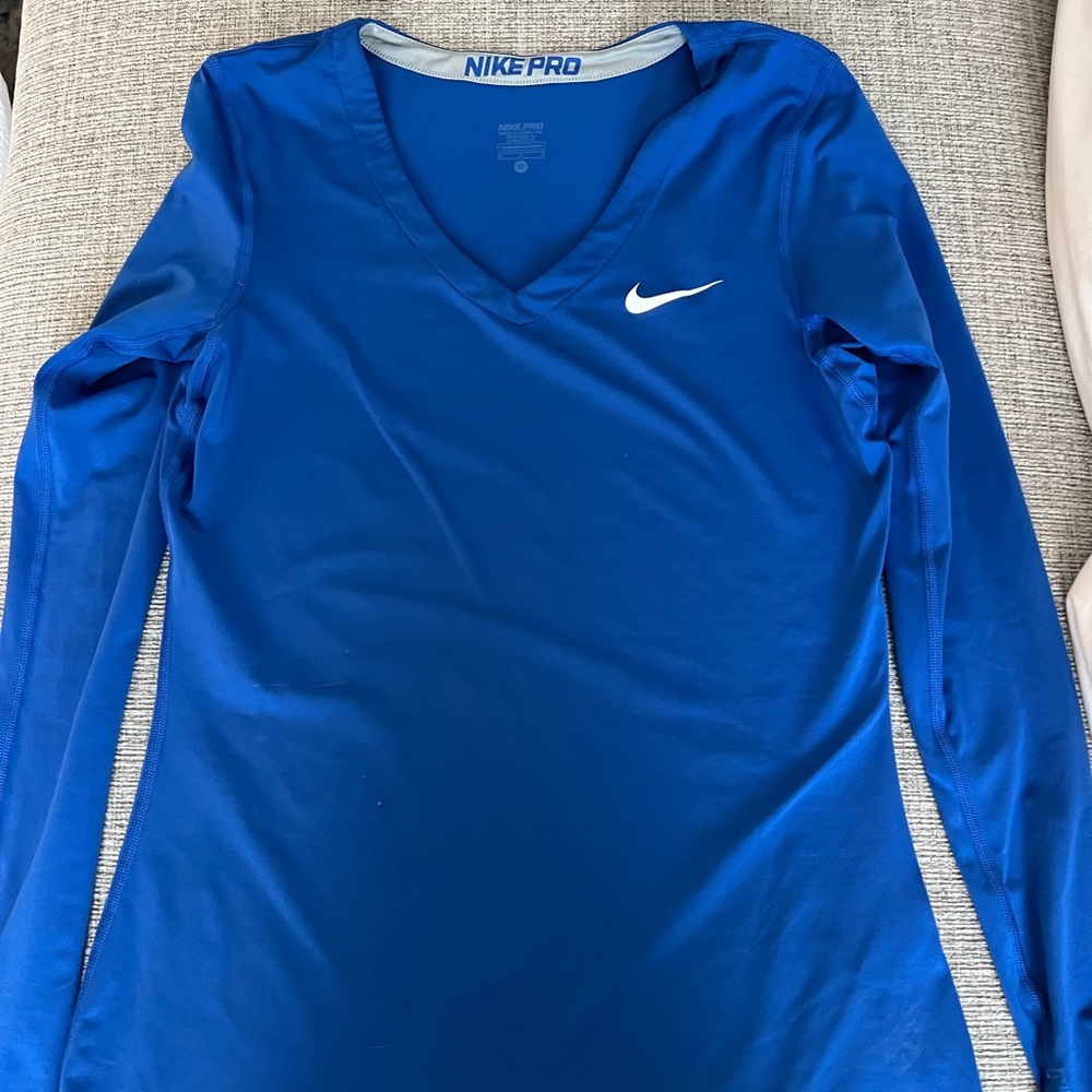 Nike tight fitting long sleeve